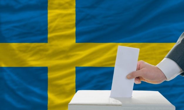 Svédországban a kormányzó párt nyert, a bevándorlásellenes párt erősödött az exit-pollok szerint