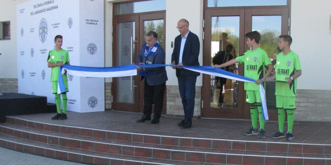 Nagy pénz, kis foci