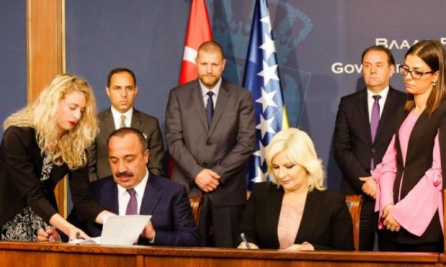 „Éjjel-nappal dolgozunk majd, tízezer munkásunk Szerbiáé”