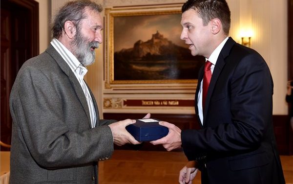 Vickó Árpád kapta a Balassi Műfordítói Nagydíjat