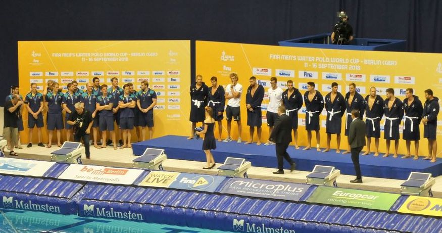 VÍZILABDA: Magyarország tizenkilenc év után Világkupa-győztes, Szerbiáé a bronzérem