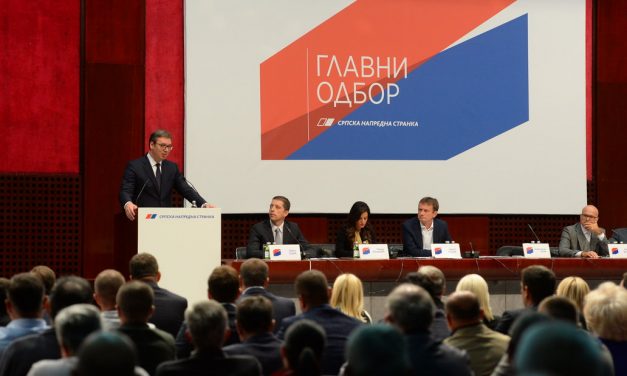 Vučić: A Szerb Haladó Pártnak változnia kell