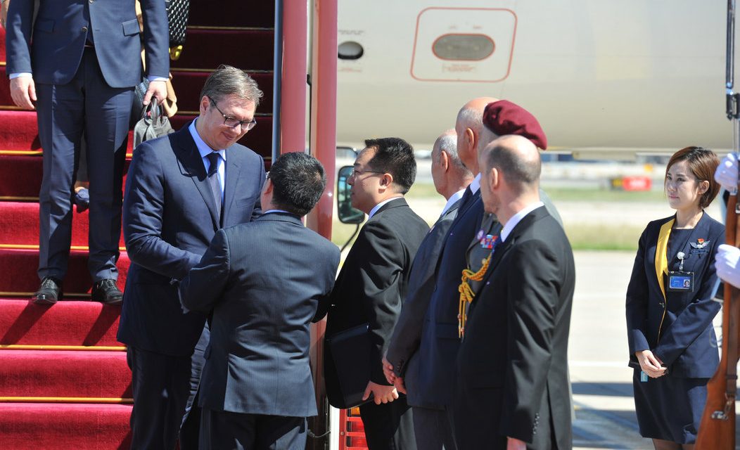 Vučić Kínában: Tíz megállapodás három milliárd dollár értékben