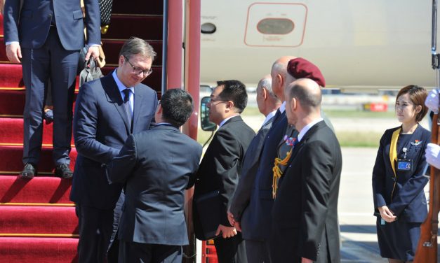 Vučić Kínában: Tíz megállapodás három milliárd dollár értékben