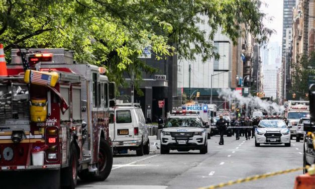 <span class="entry-title-primary">Bombákkal a baloldal ellen</span> <span class="entry-subtitle">Soros György után Obamáékat és Clintonékat, valamint a CNN stúdióját is bombafenyegetés érte</span>