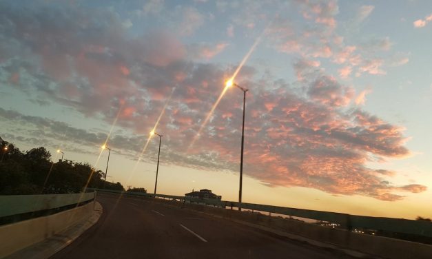 <span class="entry-title-primary">Üdvözlet Vásárhelyről</span> <span class="entry-subtitle">Szentgyörgyi László verse</span>