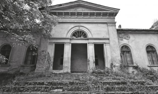 <span class="entry-title-primary">Az öreg háznál</span> <span class="entry-subtitle">Nagy Farkas Dudás Erika verse</span>