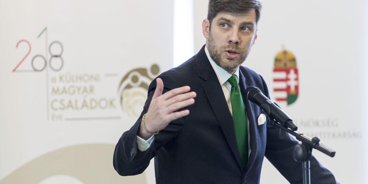 A magyar kormány a jövőben is támogatja a külhoni magyarságot