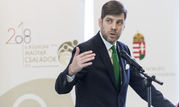 A magyar kormány a jövőben is támogatja a külhoni magyarságot