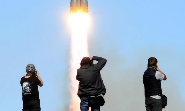 Kényszerleszállással tért vissza a Földre a Szojuz legénysége – Videóval