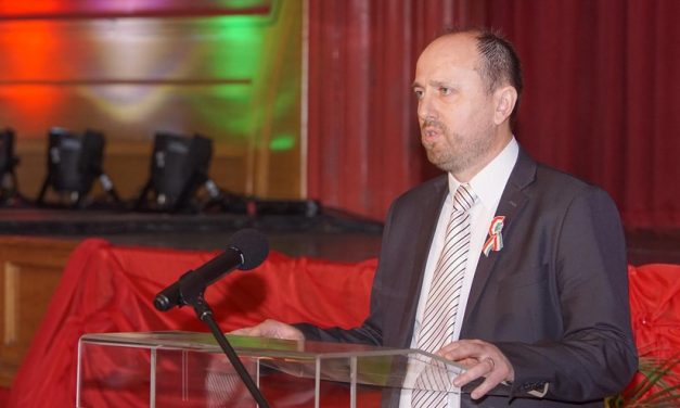 „Újjáéleszteni a közösségi hitet!”