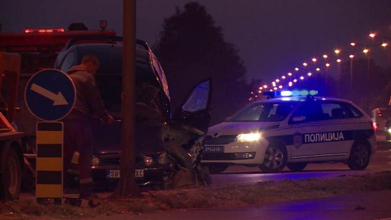 A villanyoszlopnak ütközött Nagyradanovácnál