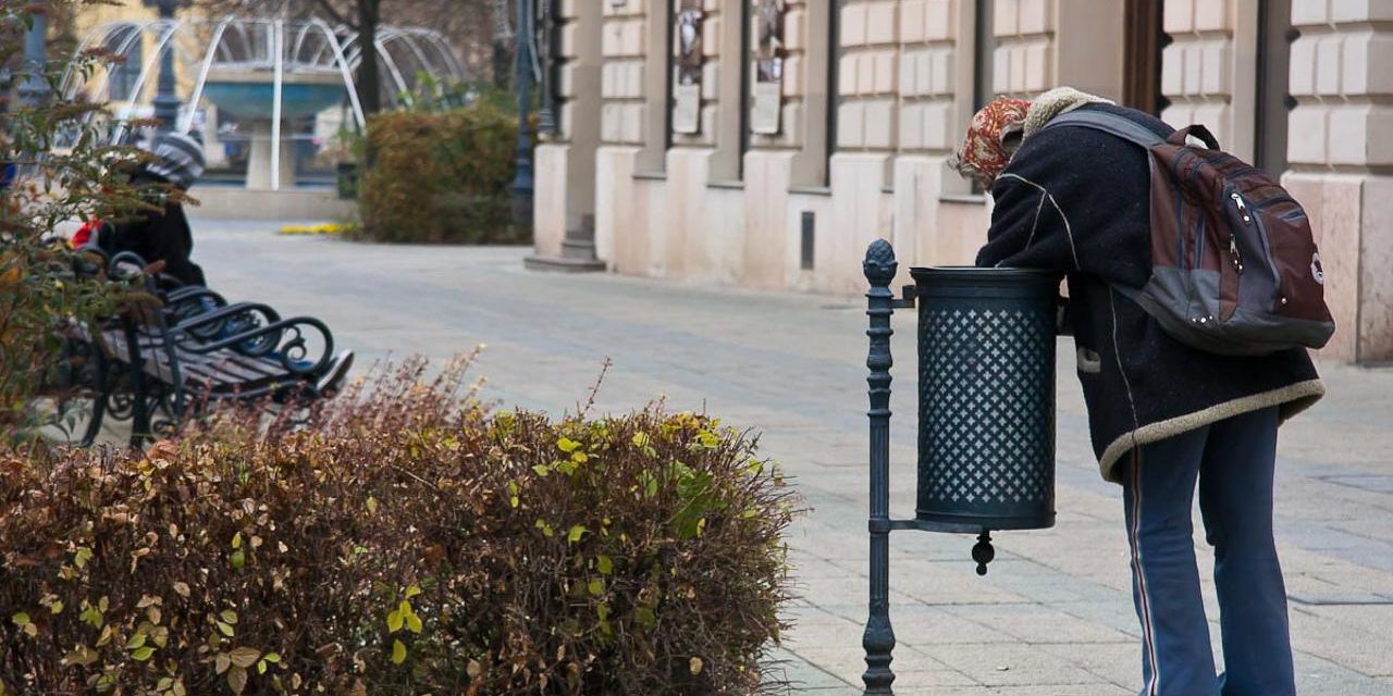 Budapest: Öt hónapja hajléktalan a nő, akit elsőként vettek őrizetbe életvitelszerű közterületen való tartózkodás szabályainak megsértése miatt