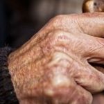 Átcsoportosítják a nyugdíjasoknak járó támogatásokat