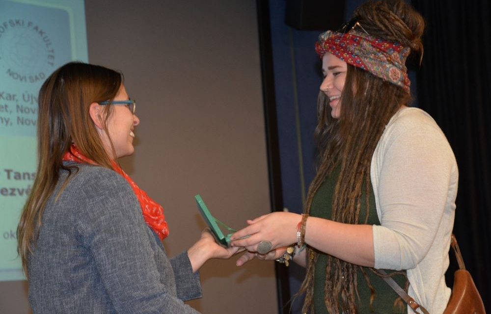 <span class="entry-title-primary">„A sokoldalúan tehetséges diákok igazolják a tanszék létjogosultságát”</span> <span class="entry-subtitle">Tanszéknapi ünnepség az újvidéki Bölcsészettudományi Karának Magyar Nyelv és Irodalom Tanszékén</span>