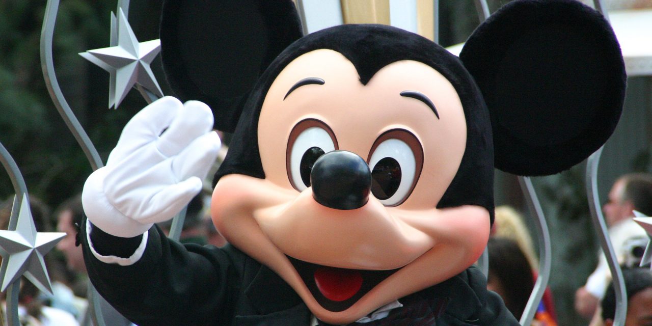 <span class="entry-title-primary">Aggastyán lett a világ leghíresebb egere</span> <span class="entry-subtitle">Mickey Mouse 90</span>
