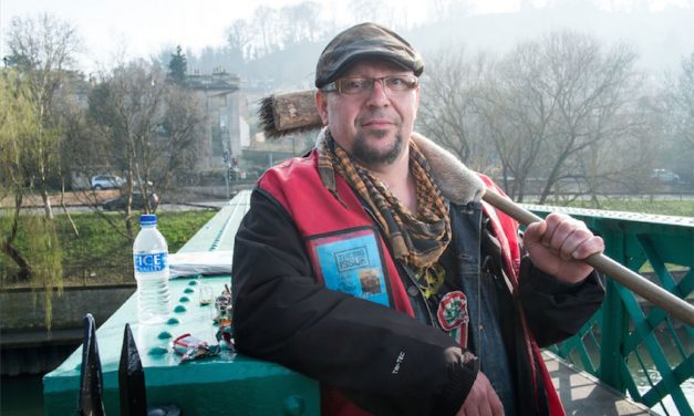 Meghalt a magyar hajléktalan, aki egy angol város hőse volt