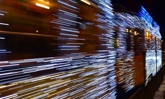 Húzzák az ünnepi csíkokat