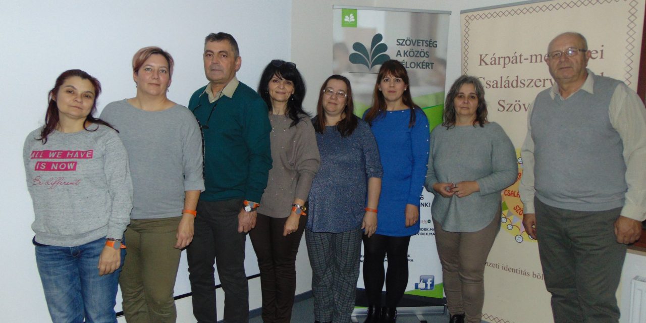 Vajdasági civil szervezetek a felvidéki demográfiai konferencián