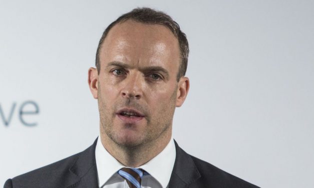 Lemondott a brit Brexit-ügyi miniszter