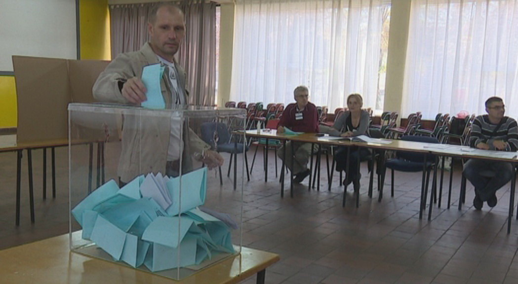 Rendben zajlanak a választások