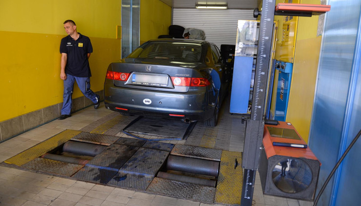 Műszaki vizsga – egyes helyeken már 5-6000 dinár!