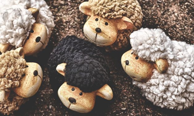 <span class="entry-title-primary">Külföldi bűnözőket dajkáló hatalom</span> <span class="entry-subtitle">Deli Andor is a román korrupció védelmére szavazott</span>