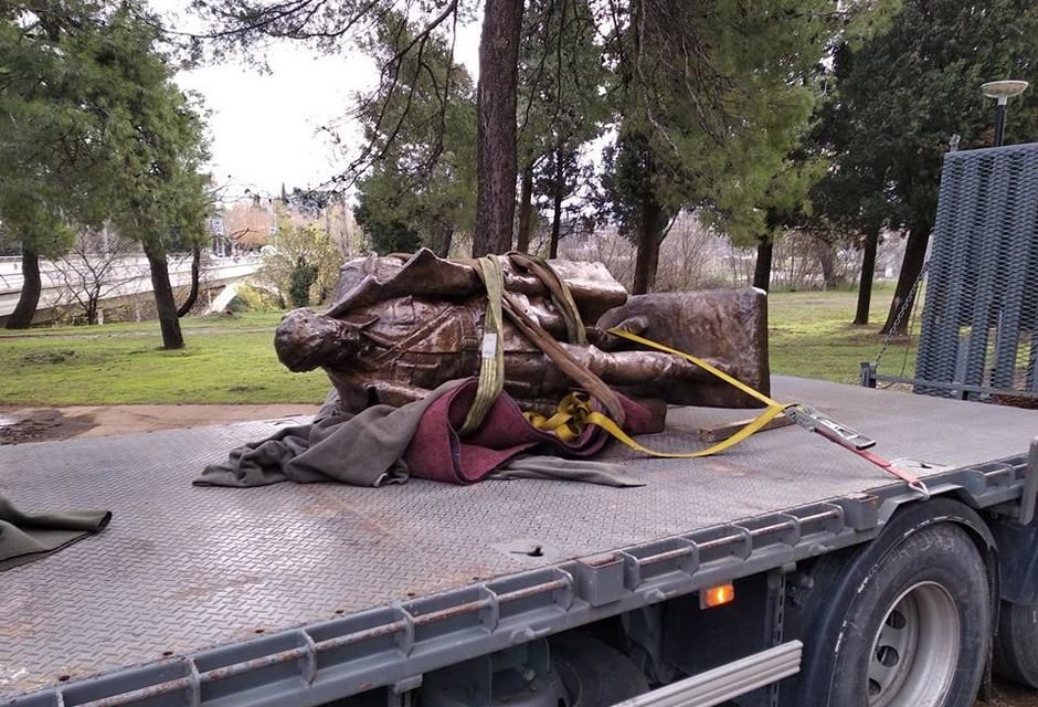 Podgorica: Szobrot emeltek Titónak