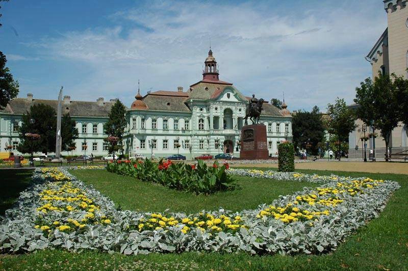 Hosszú az út a kalamáristól a Macskajátékig?