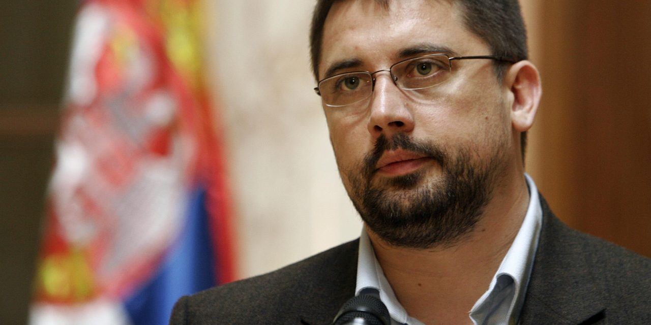 <span class="entry-title-primary">Fegyverkezés helyett munkahelyeket!</span> <span class="entry-subtitle">Bojan Kostreš: Miközben Belgrád és Zágráb fegyverkezési versenyt folytat, a két ország lakosságának megélhetési problémákkal kell szembesülnie</span>