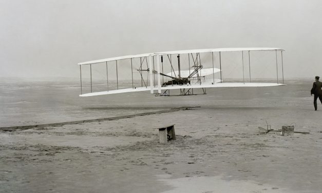 <span class="entry-title-primary">A Wright fivérek első repülése – fényképen</span> <span class="entry-subtitle">Amatőr kattintásból világhírű fotó sikeredett</span>