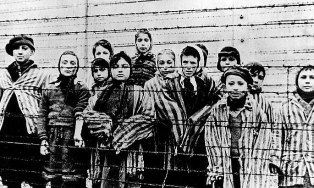 Kétezerötszáz euró minden zsidónak, aki túlélte a Holokausztot