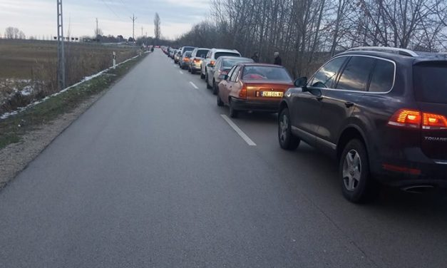 Rekordszámú utas lépte át szombaton a határt