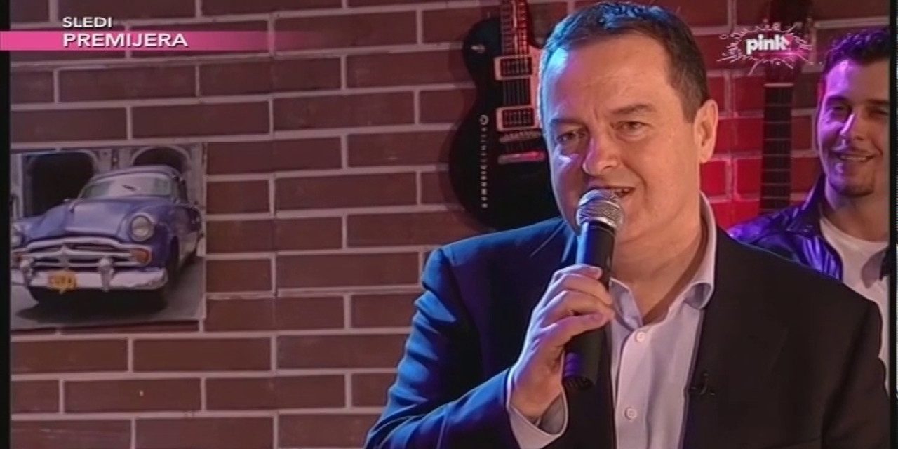 Dačić: Folytatom a „song” diplomáciát, Putyint külön repertoárral várom (Videóval)