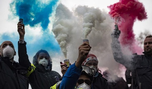 A nemzeti egység helyreállítását ígérte a francia kormány