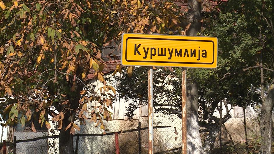 A haladó városvezetés ellen tüntettek Kuršumlijában