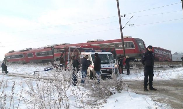 Hárman továbbra is életveszélyben