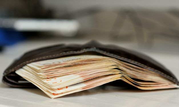 Szlovéniában hétszáz euró lesz a minimálbér