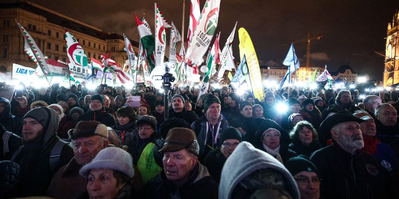 <span class="entry-title-primary">Magyar összefogás a „rabszolgatörvény” ellen</span> <span class="entry-subtitle">A rezsim válasza: Soros, Soros, Soros, no meg migráns</span>