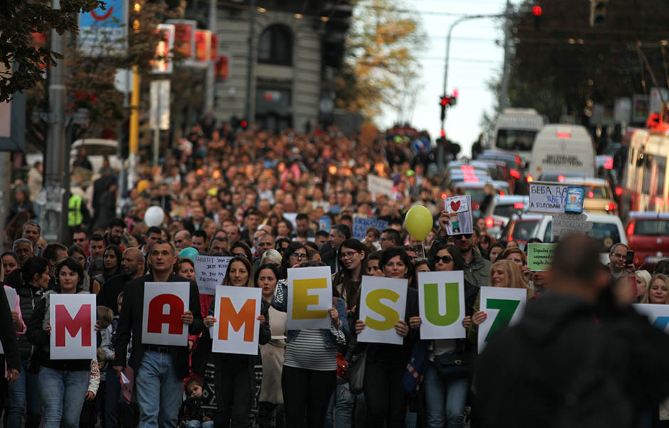 Az Anyáké a hatalom: A miniszterek meg tudnának élni havi 280 dinárból?