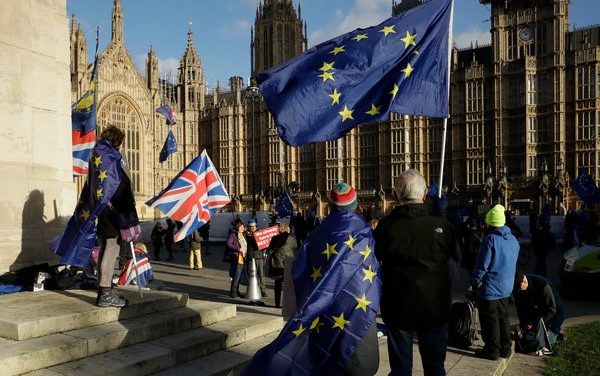 Brexit – Theresa May hivatalosan kérte a Brexit halasztását június 30-áig