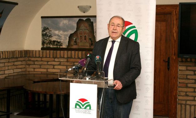 Pásztor: Idén öt nagyberuházás fejeződik be Vajdaságban, Szabadkán hétfőn újraindul az iskolabusz program