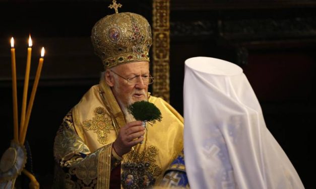 <span class="entry-title-primary">Elismerték az ukrán egyház önállóságát</span> <span class="entry-subtitle">Huszonnyolc évbe telt az kiválás az orosz fennhatóság alól</span>