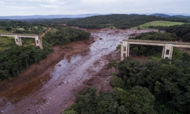 Átszakadt egy gát Brazíliában – legalább háromszáz ember eltűnt (Videó)