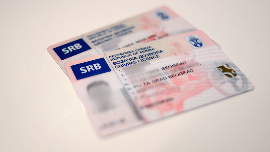 Az új törvény szerint akár végleg is bevonhatják a jogosítványt