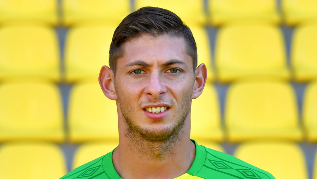 A klubrekord-összegért igazolt csatár is az eltűnt repülőgépen volt