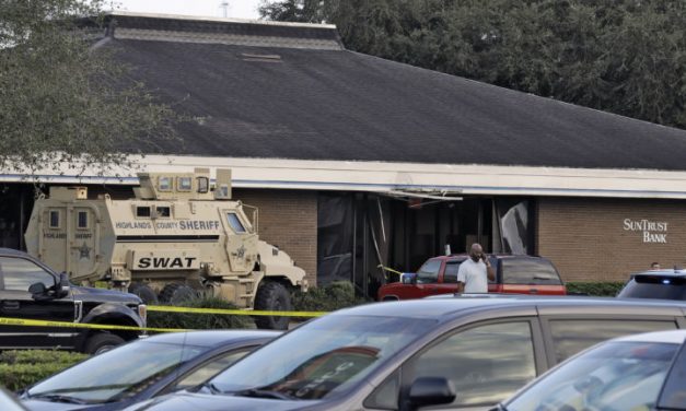 Floridai mészárlás: Egy bankban ölt meg 5 embert egy 21 éves férfi