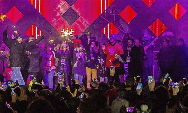 Megkéselték Gdańsk polgármesterét egy jótékonysági rendezvényen