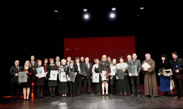 Elismerés Wischer Johannak a magyar kultúra napján