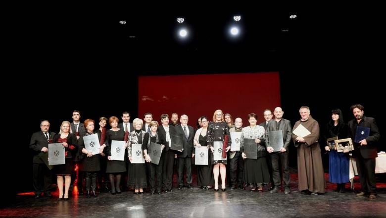 Elismerés Wischer Johannak a magyar kultúra napján